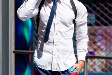 阳春泳拆男模(时髦泳拆男模)