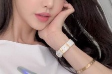 阳春全国在线兼职女伴游联系人(富婆中介2717281818)