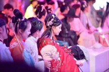 阳春汉服模特兼职(想做汉服模特去哪里找)