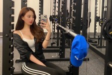 阳春我是一名瑜伽锻练外加兼职模特(我是一名瑜伽锻练外加兼职模特小说)