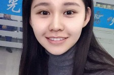 阳春白马市场模特兼职(广州夜场雇用模特马教师)