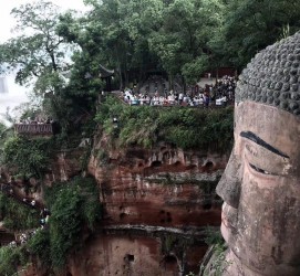 阳春乐山旅游攻略(乐山旅游攻略1日游)