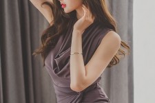 阳春模特写真(模特写真下载)
