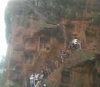 阳春乐山旅游攻略(乐山旅游攻略自由行路线推荐)