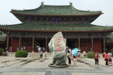 阳春开封旅游攻略(开封旅游攻略自由行攻略)