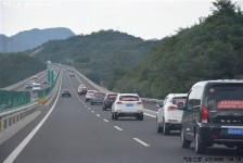 阳春自驾游(北京自驾游到西藏需要多少钱)