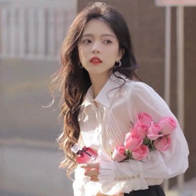 阳春想要应聘去伴游公司上班，但是却不晓得该怎么做
