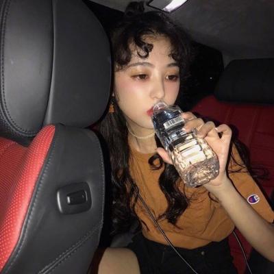 阳春伴游玩耍享受异国风情的美妙光阴
