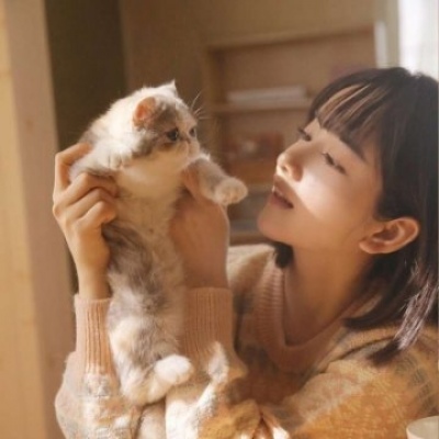 阳春伴游女生邓珊珊的资料