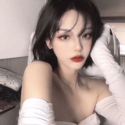 阳春伴游女生李幻极的资料