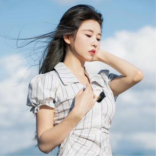阳春伴游女生陈诇的资料
