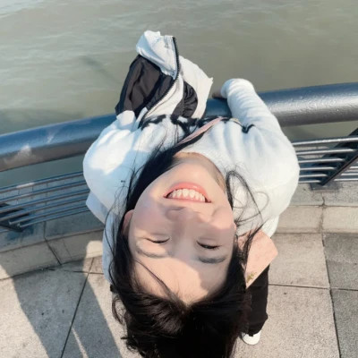 阳春伴游女生李琳洁的资料