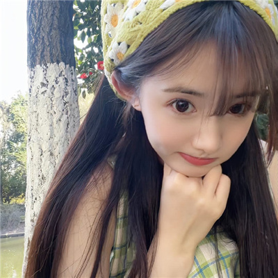 阳春伴游女生上官鹤影的资料