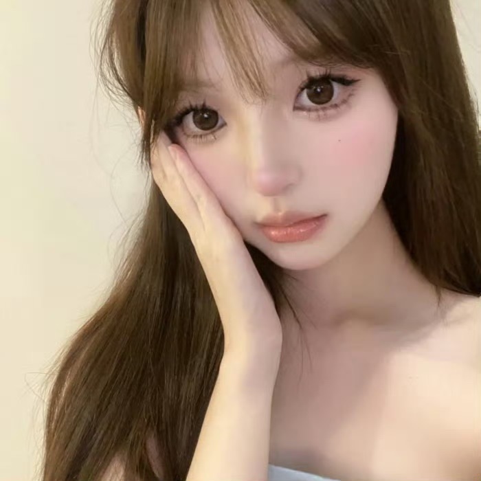 阳春伴游女生星晚的资料
