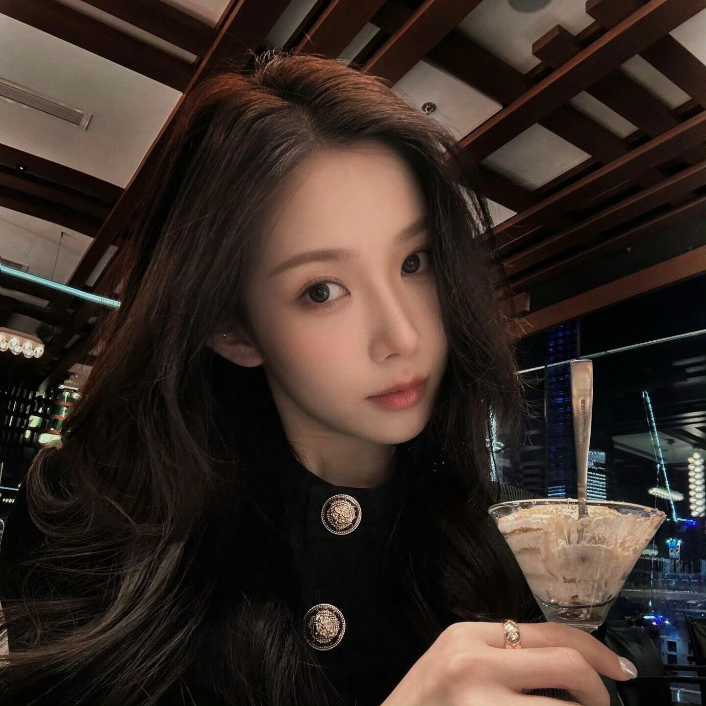 阳春伴游女生周晓雯的资料