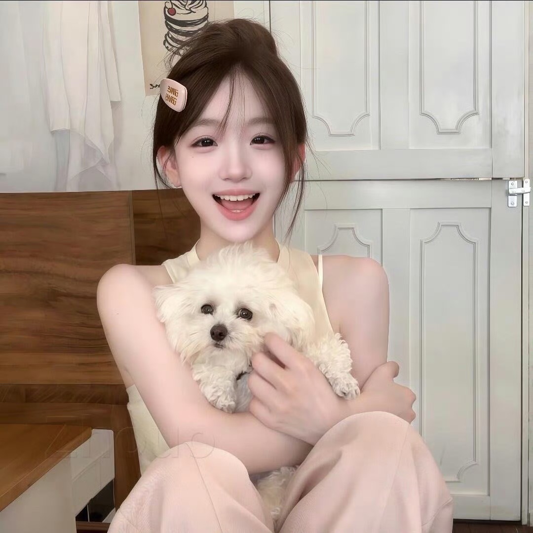 阳春伴游女生周小婷的资料
