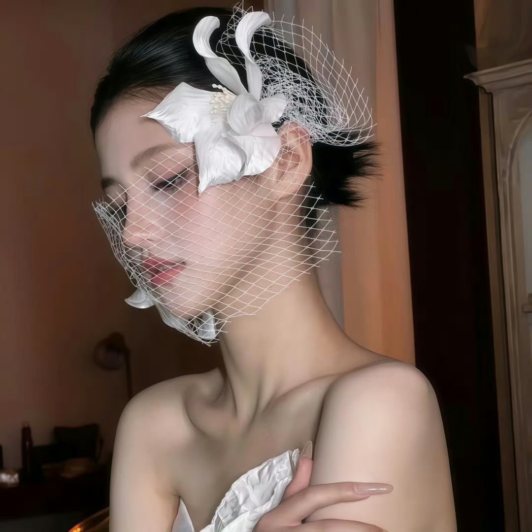 阳春伴游女生唐雅柔的资料