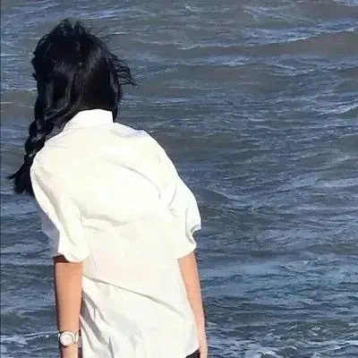 阳春伴游女生张廖新竹