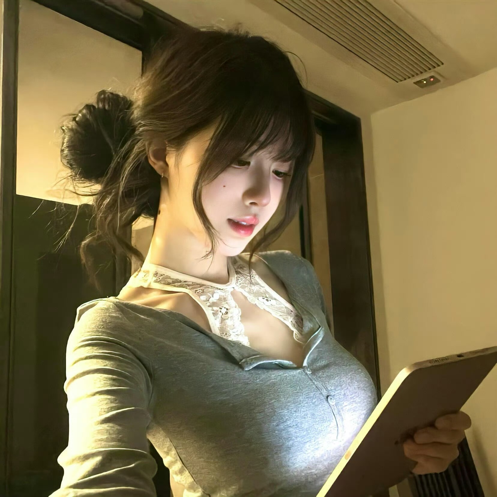 阳春伴游女生 | 索菲亚·王 (Sophia Wang)的资料