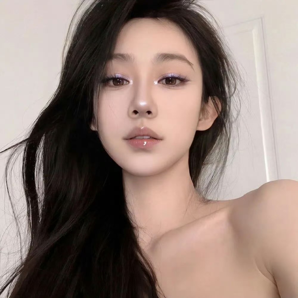 阳春伴游女生 | 雅诗琳的资料