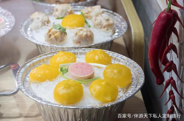 中国伴游带你打卡当地的吃货圣地(上海六大网红打卡圣地)