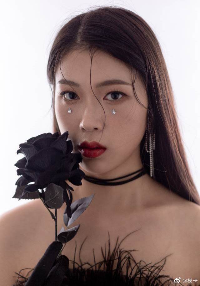 淘宝模特兼职收费化装(淘宝模特兼职一天几钱)